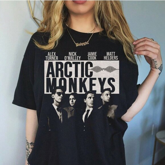 Arctic Monkeys Rock Band Album Music Graphic Fan Concert Tour Tee T-Shirt 81 - Picture 1 of 5